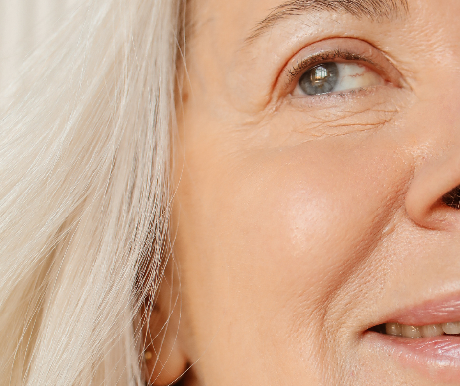 La Menopausa nelle Donne: Un Viaggio di Cambiamenti Fisici ed Emotivi